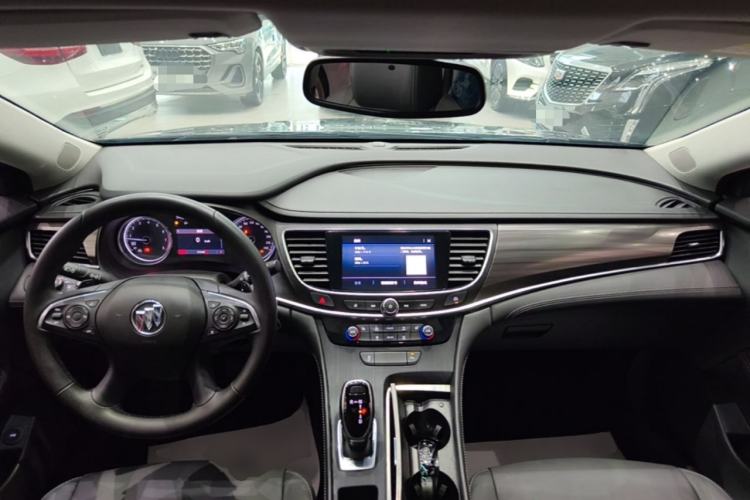 Used Buick LaCrosse 2021 552T Luxury Version Center Console