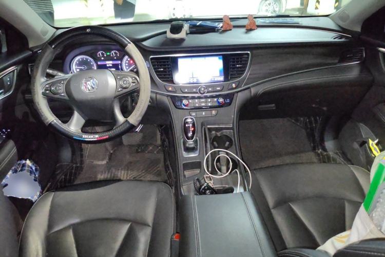 Used Buick LaCrosse 2021 652T Luxury Model Center Console