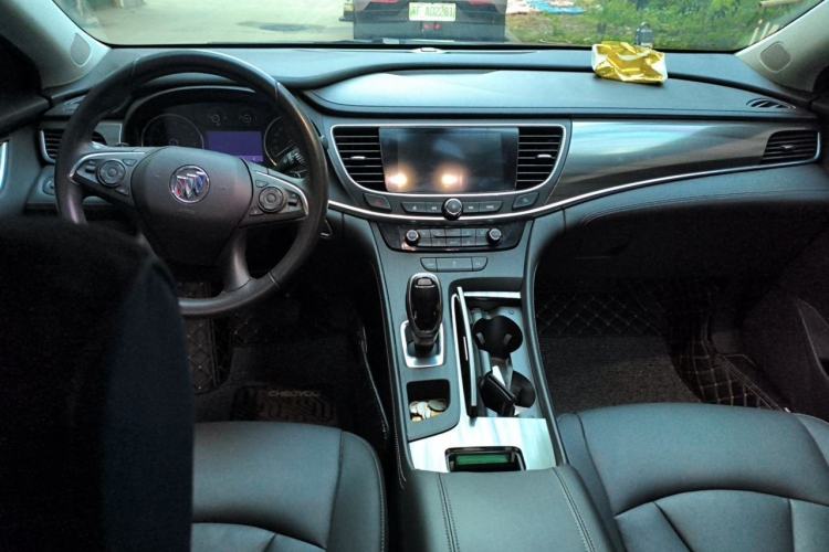 Used Buick LaCrosse 2021 652T Luxury Model Center Console