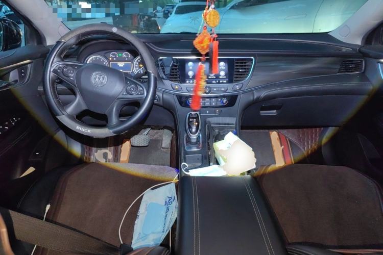 Used Buick LaCrosse 2021 652T Luxury Model Center Console