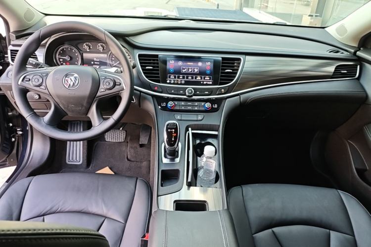 Used Buick LaCrosse 2021 552T Luxury Version Center Console