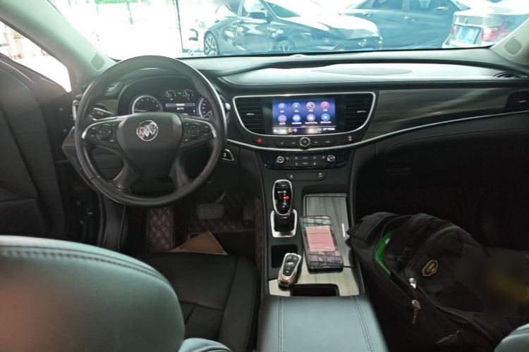 Used Buick LaCrosse 2021 552T Luxury Version Center Console