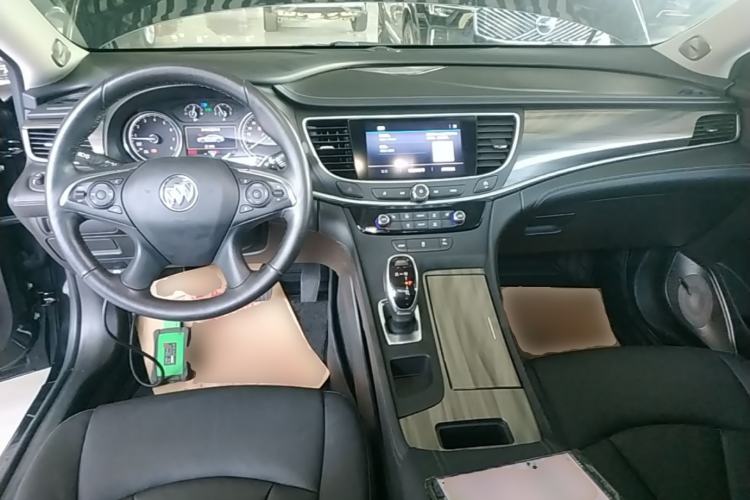Used Buick LaCrosse 2021 652T Luxury Model Center Console