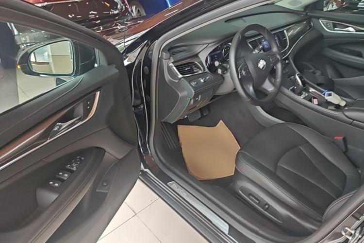 Used Buick LaCrosse 2021 652T Luxury Model Driver Seat