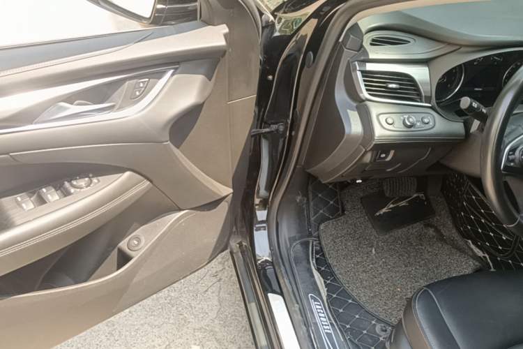 Used Buick LaCrosse 2021 652T Luxury Model Driver Seat