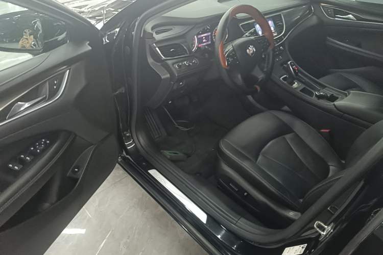 Used Buick LaCrosse 2021 652T Luxury Model Driver Seat