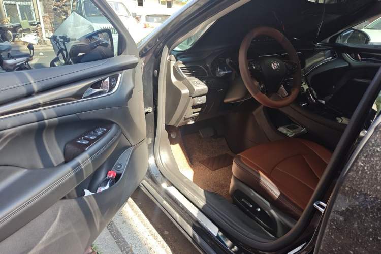 Used Buick LaCrosse 2021 652T Luxury Model Driver Seat