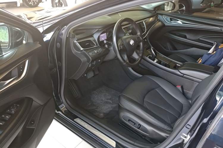 Used Buick LaCrosse 2021 552T Luxury Version Driver Seat