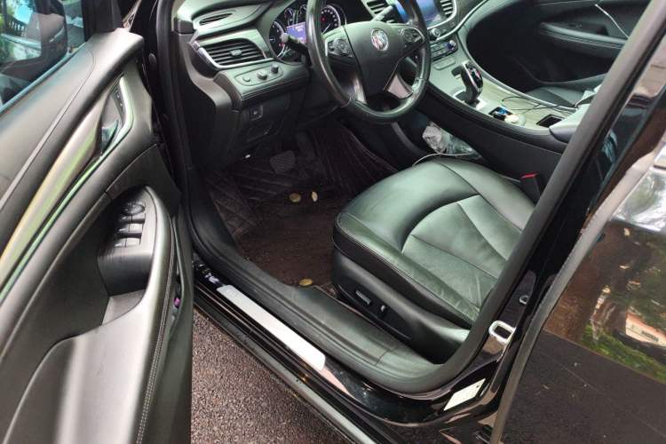 Used Buick LaCrosse 2021 652T Luxury Model Driver Seat