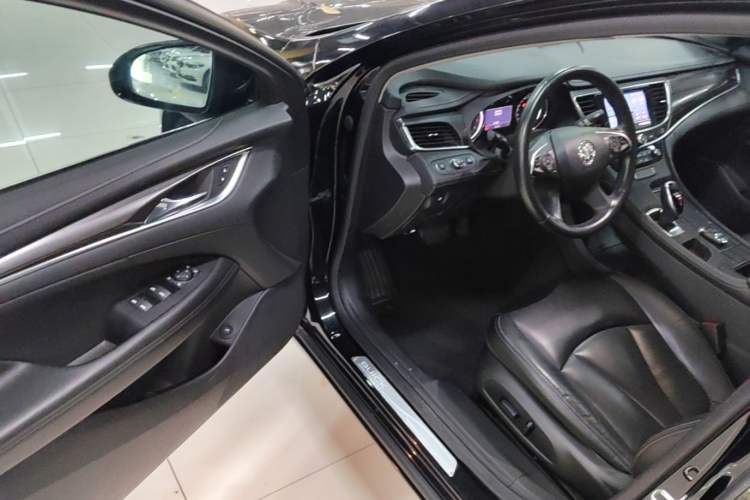 Used Buick LaCrosse 2021 552T Luxury Version Driver Seat