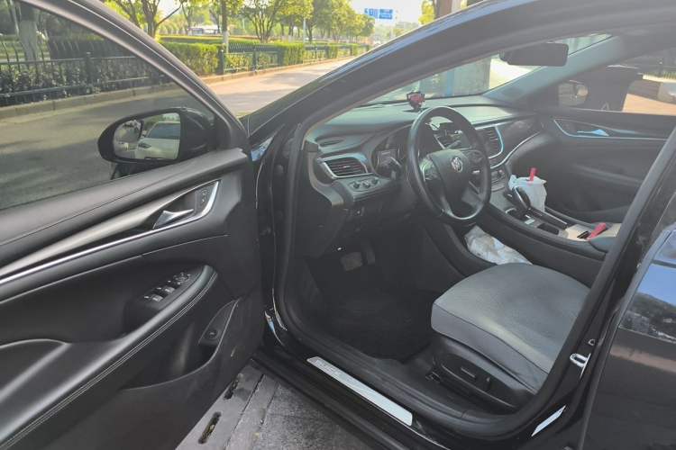 Used Buick LaCrosse 2021 652T Luxury Model Driver Seat