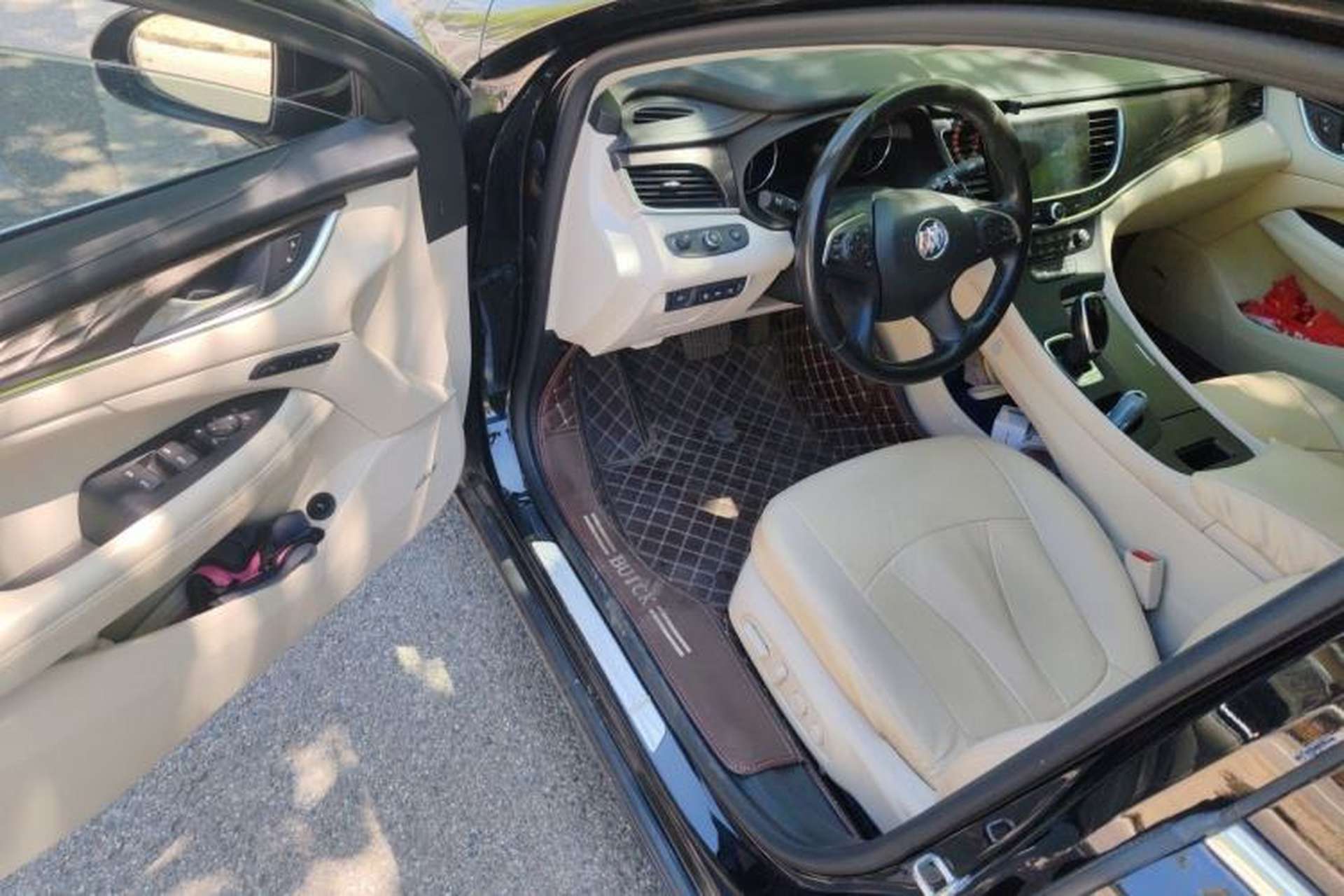 Used Buick LaCrosse 2021 Avenir Avia First-Edition Model Driver Seat