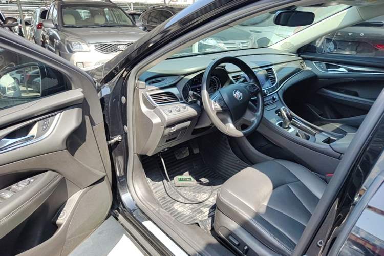 Used Buick LaCrosse 2021 552T Luxury Version Driver Seat