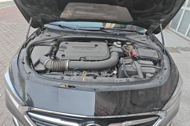 Used Buick LaCrosse 2021 652T Luxury Model Engine Bay