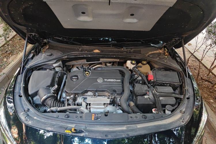 Used Buick LaCrosse 2021 552T Luxury Version Engine Bay