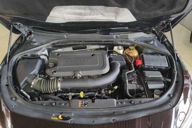 Used Buick LaCrosse 2021 Avenir Avia First-Edition Model Engine Bay