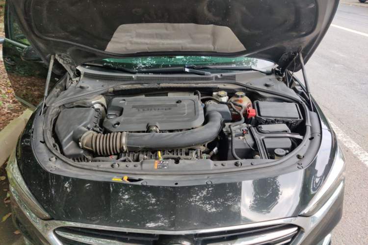 Used Buick LaCrosse 2021 652T Luxury Model Engine Bay