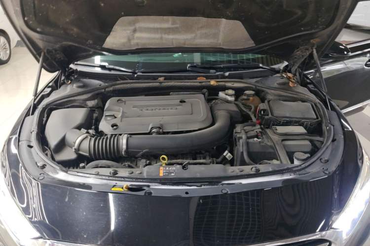 Used Buick LaCrosse 2021 652T Luxury Model Engine Bay
