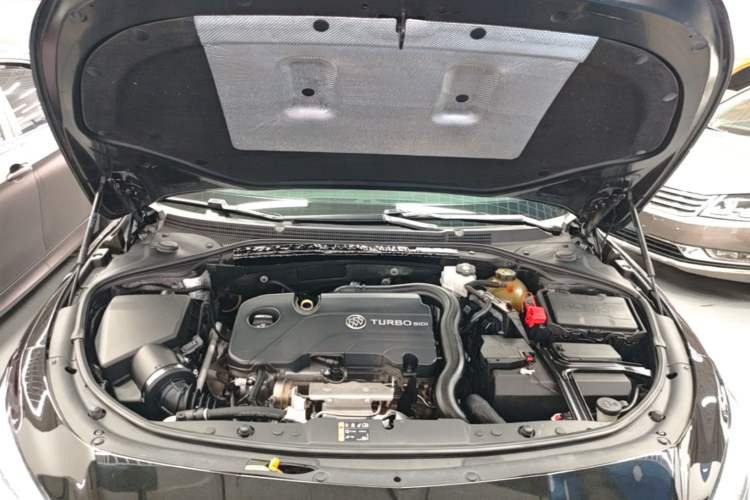 Used Buick LaCrosse 2021 552T Luxury Version Engine Bay