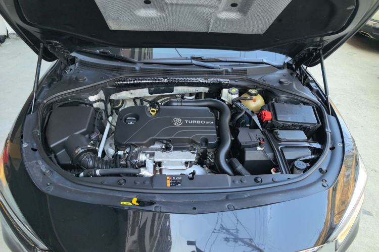 Used Buick LaCrosse 2021 552T Luxury Version Engine Bay