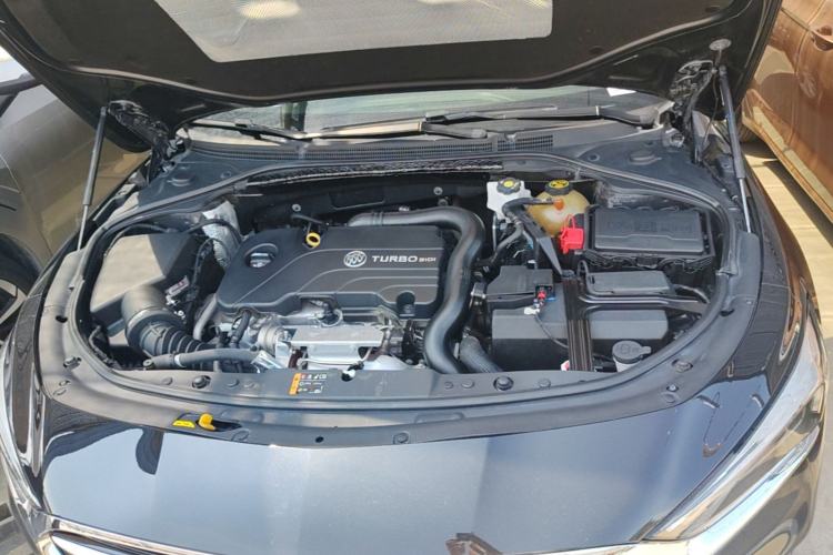 Used Buick LaCrosse 2021 552T Luxury Version Engine Bay