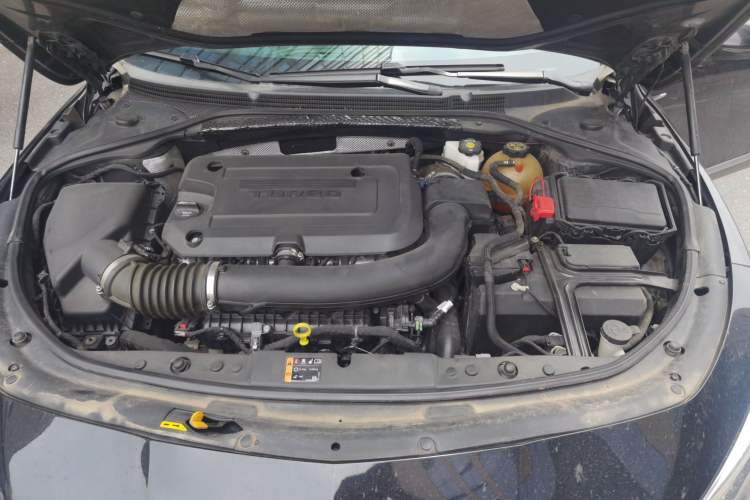 Used Buick LaCrosse 2021 652T Luxury Model Engine Bay
