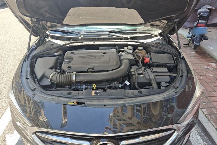 Used Buick LaCrosse 2021 652T Luxury Model Engine Bay