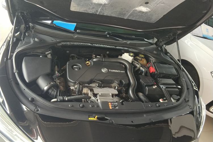 Used Buick LaCrosse 2021 552T Luxury Version Engine Bay