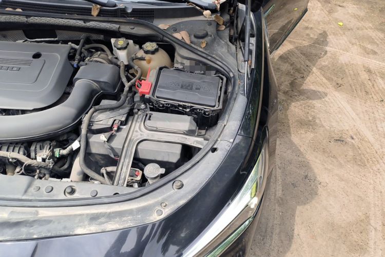 Used Buick LaCrosse 2021 Avenir Aivia Flagship Model Engine Bay Left