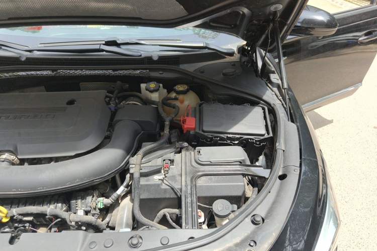 Used Buick LaCrosse 2021 652T Luxury Model Engine Bay Left