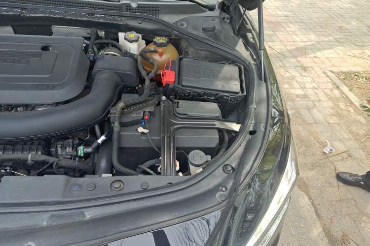 Used Buick LaCrosse 2021 652T Premium Edition Engine Bay Left