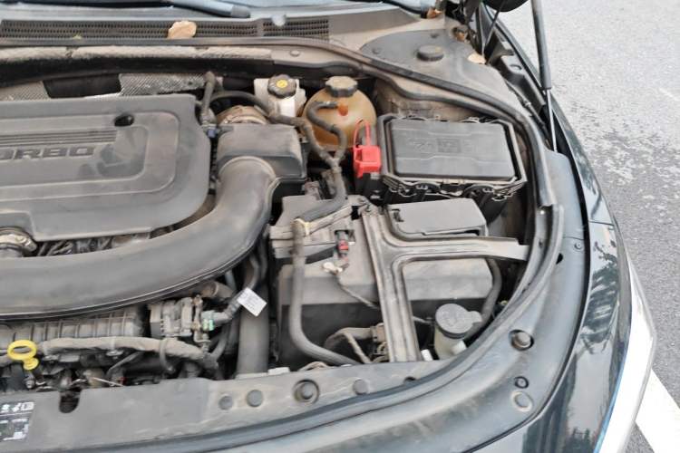 Used Buick LaCrosse 2021 652T Luxury Model Engine Bay Left