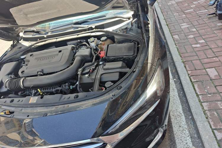 Used Buick LaCrosse 2021 652T Luxury Model Engine Bay Left