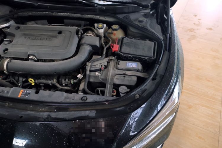 Used Buick LaCrosse 2021 652T Luxury Model Engine Bay Left