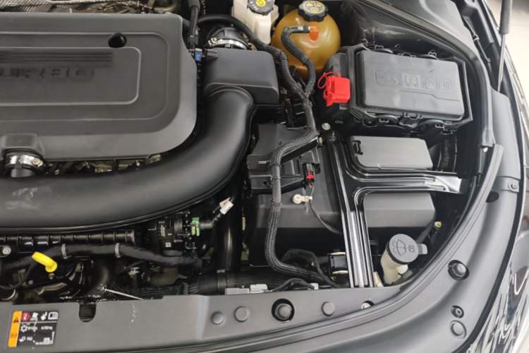 Used Buick LaCrosse 2021 652T Luxury Model Engine Bay Left