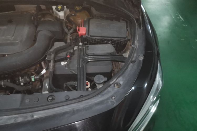 Used Buick LaCrosse 2021 652T Luxury Model Engine Bay Left