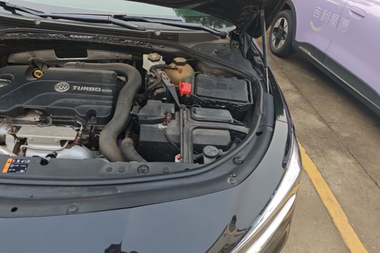 Used Buick LaCrosse 2021 552T Luxury Version Engine Bay Left