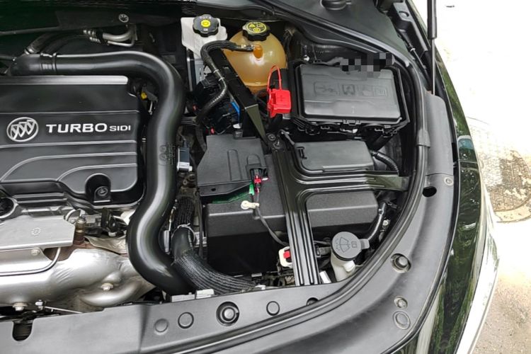 Used Buick LaCrosse 2021 552T Luxury Version Engine Bay Left