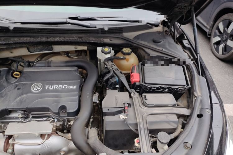 Used Buick LaCrosse 2021 552T Luxury Version Engine Bay Left