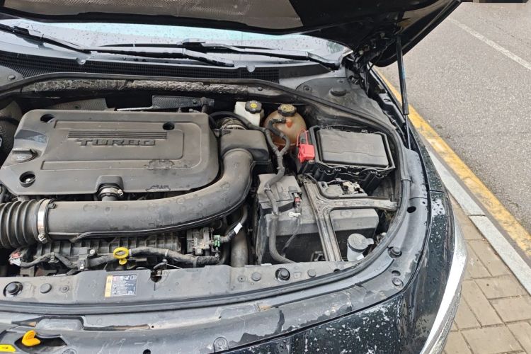 Used Buick LaCrosse 2021 652T Luxury Model Engine Bay Left