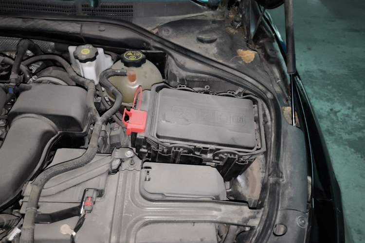 Used Buick LaCrosse 2021 652T Luxury Model Engine Bay Left