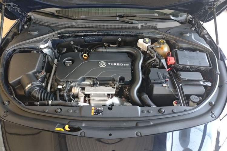 Used Buick LaCrosse 2021 552T Luxury Version Engine Bay
