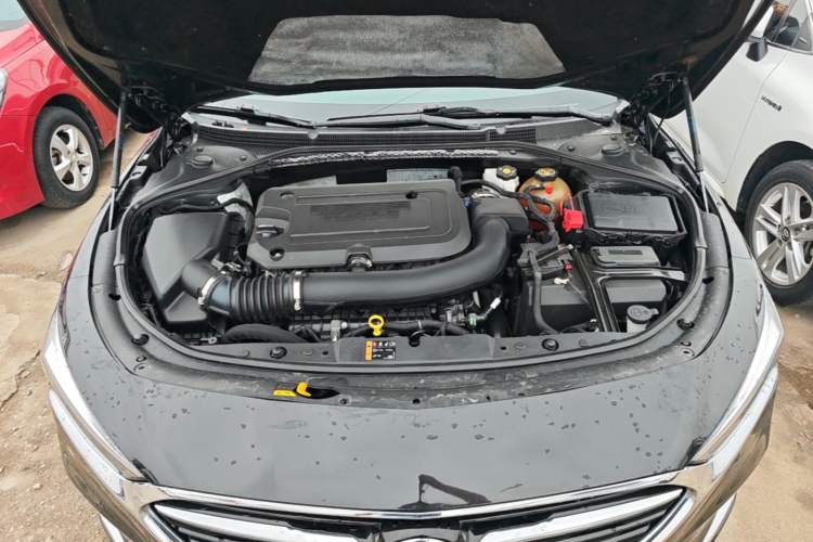 Used Buick LaCrosse 2021 652T Luxury Model Engine Bay