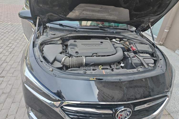 Used Buick LaCrosse 2021 652T Luxury Model Engine Bay Right