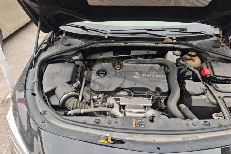 Used Buick LaCrosse 2021 552T Luxury Version Engine Bay Right
