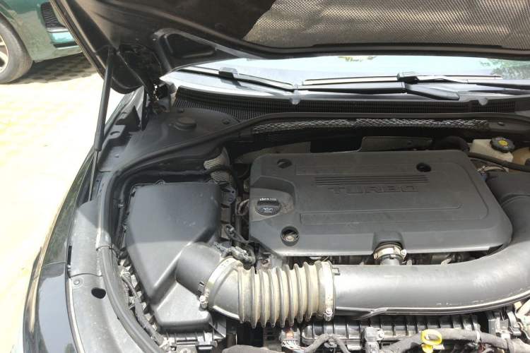 Used Buick LaCrosse 2021 652T Luxury Model Engine Bay Right