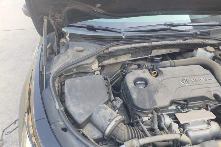 Used Buick LaCrosse 2021 552T Luxury Version Engine Bay Right