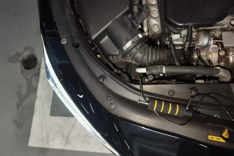 Used Buick LaCrosse 2021 552T Luxury Version Engine Bay Right