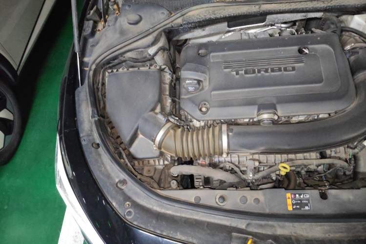 Used Buick LaCrosse 2021 652T Luxury Model Engine Bay Right
