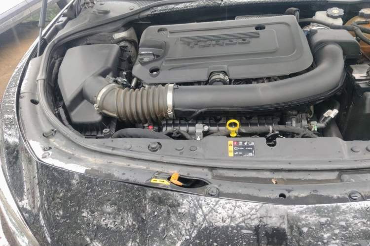 Used Buick LaCrosse 2021 652T Premium Edition Engine Bay Right
